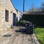 Maison De Charme A - Jardin Et Terrasse Accueillante Mouzillon