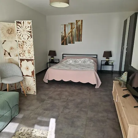 Maison De Charme A - Jardin Et Terrasse Accueillante Дом отдыха