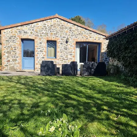 Casa vacanze Maison De Charme à - Jardin Et Terrasse Accueillante