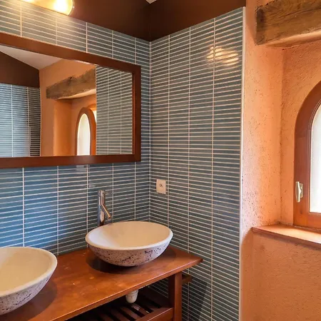 Maison De Charme A - Jardin Et Terrasse Accueillante Mouzillon